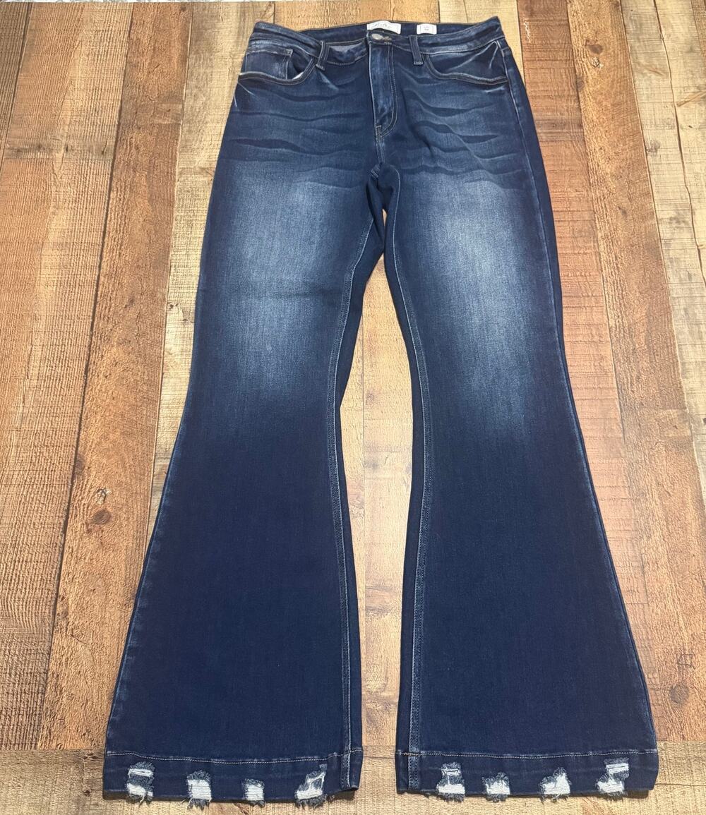 KanCan Women's Dark Denim Kurvy Mid-Rise Flare Jeans Sz 30 Stretch Boho Festival